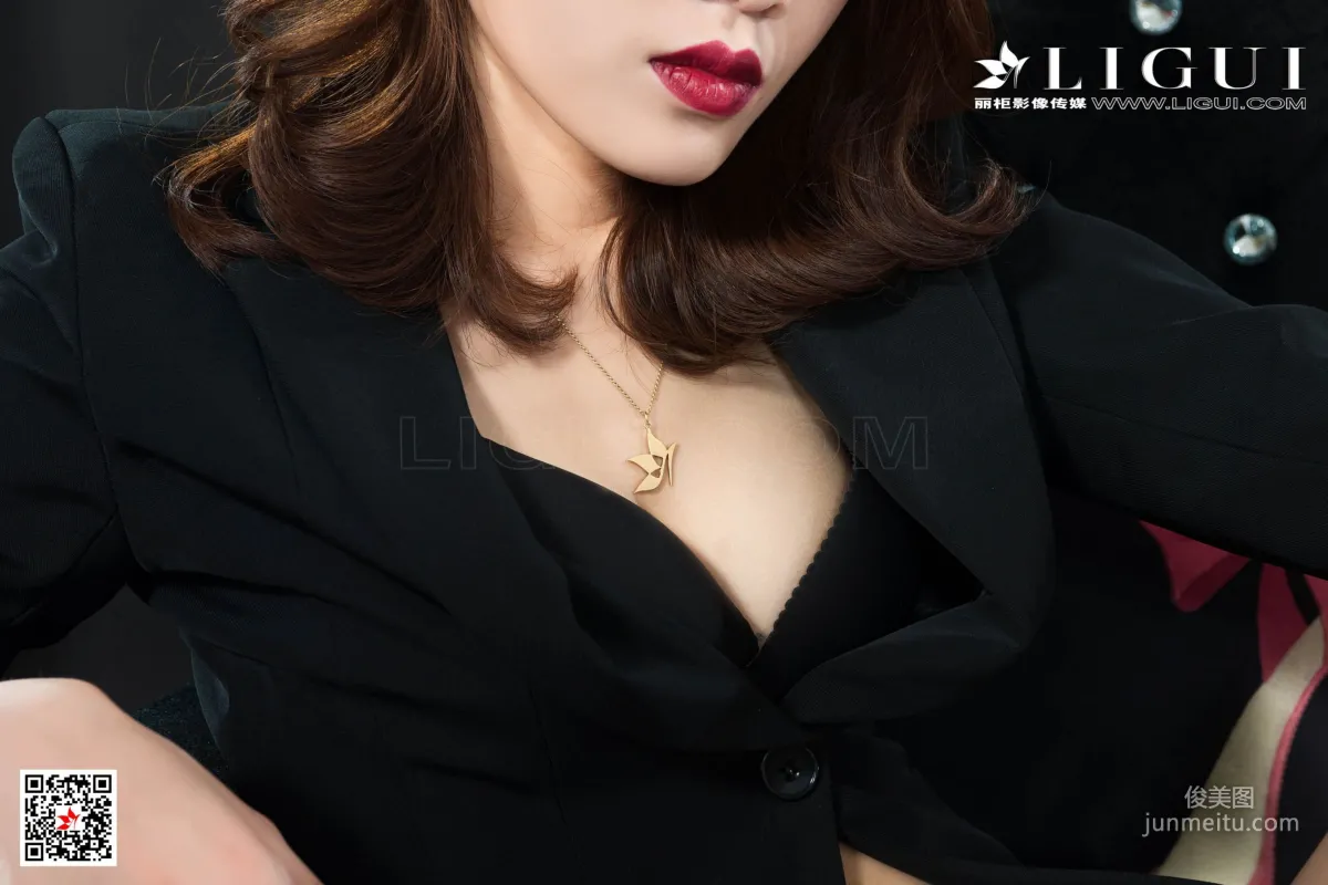腿模Xilly《黑絲皮鞭系列》 [麗櫃美束LIGUI] 網絡麗人 寫真集 51