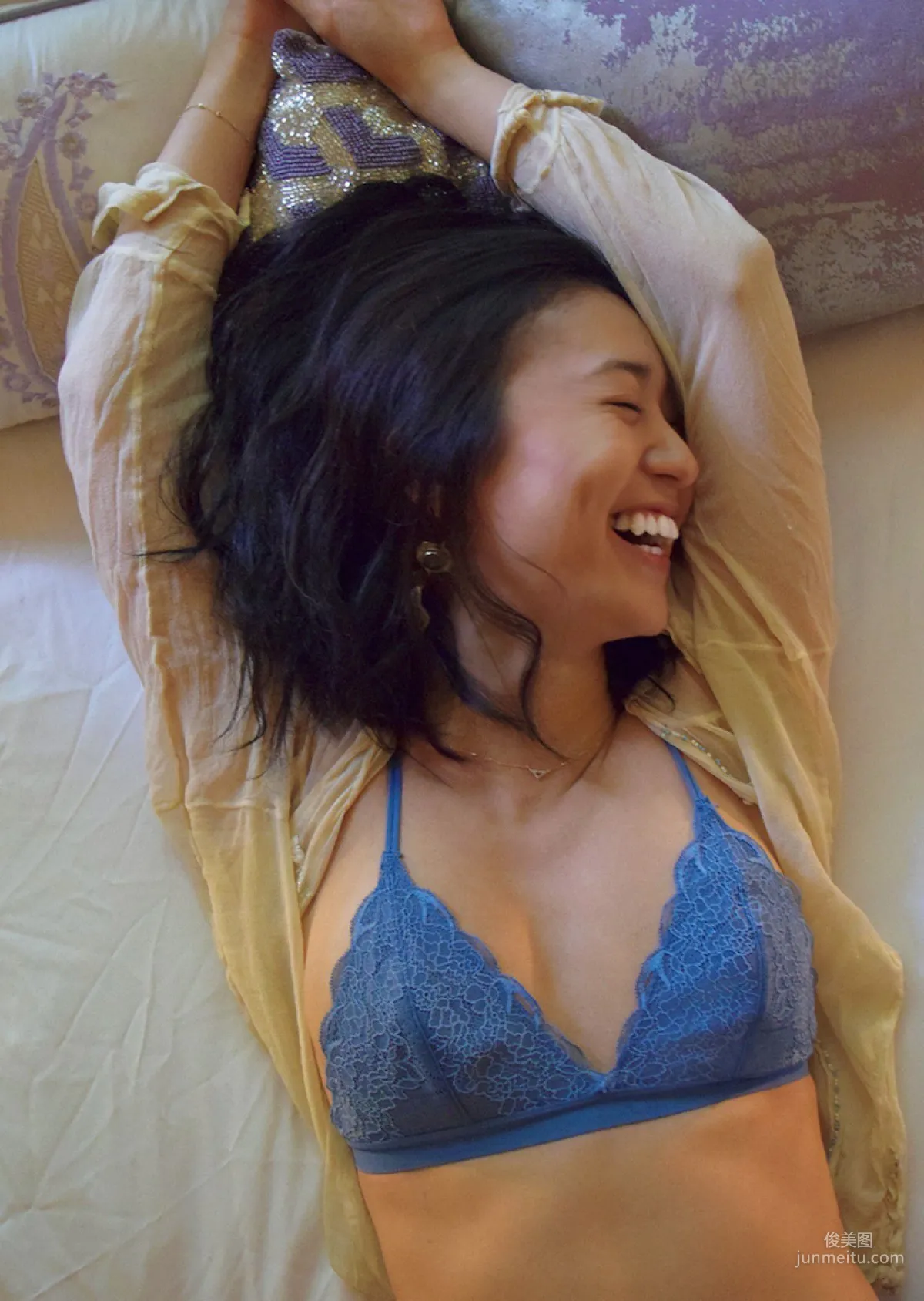 [FRIDAY] 大島優子 《シークレットライフ》写真11