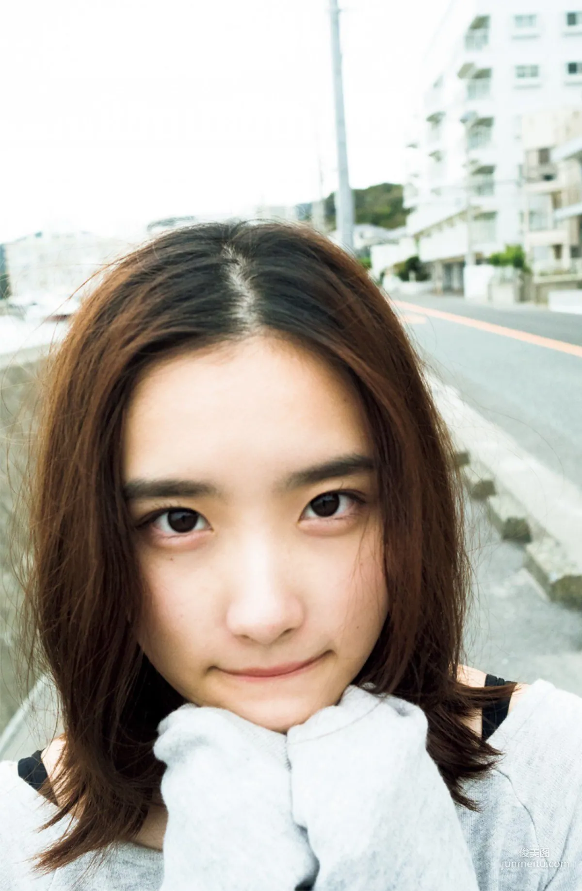 [FRIDAY] 安倍乙《美少女ビキニ「石原さとみに似てるよね」》寫真 10