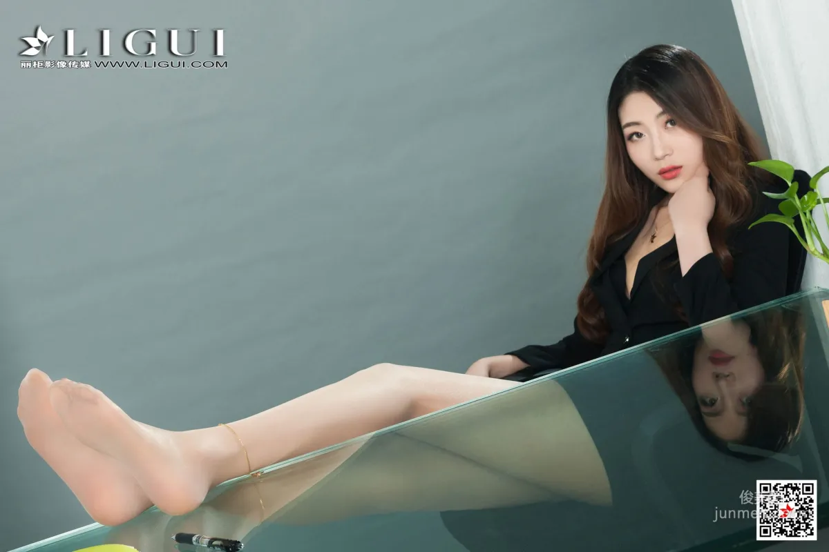 Model 娜娜《肉絲OL高跟女郎》 [麗櫃LIGUI] 網絡麗人 寫真集 50