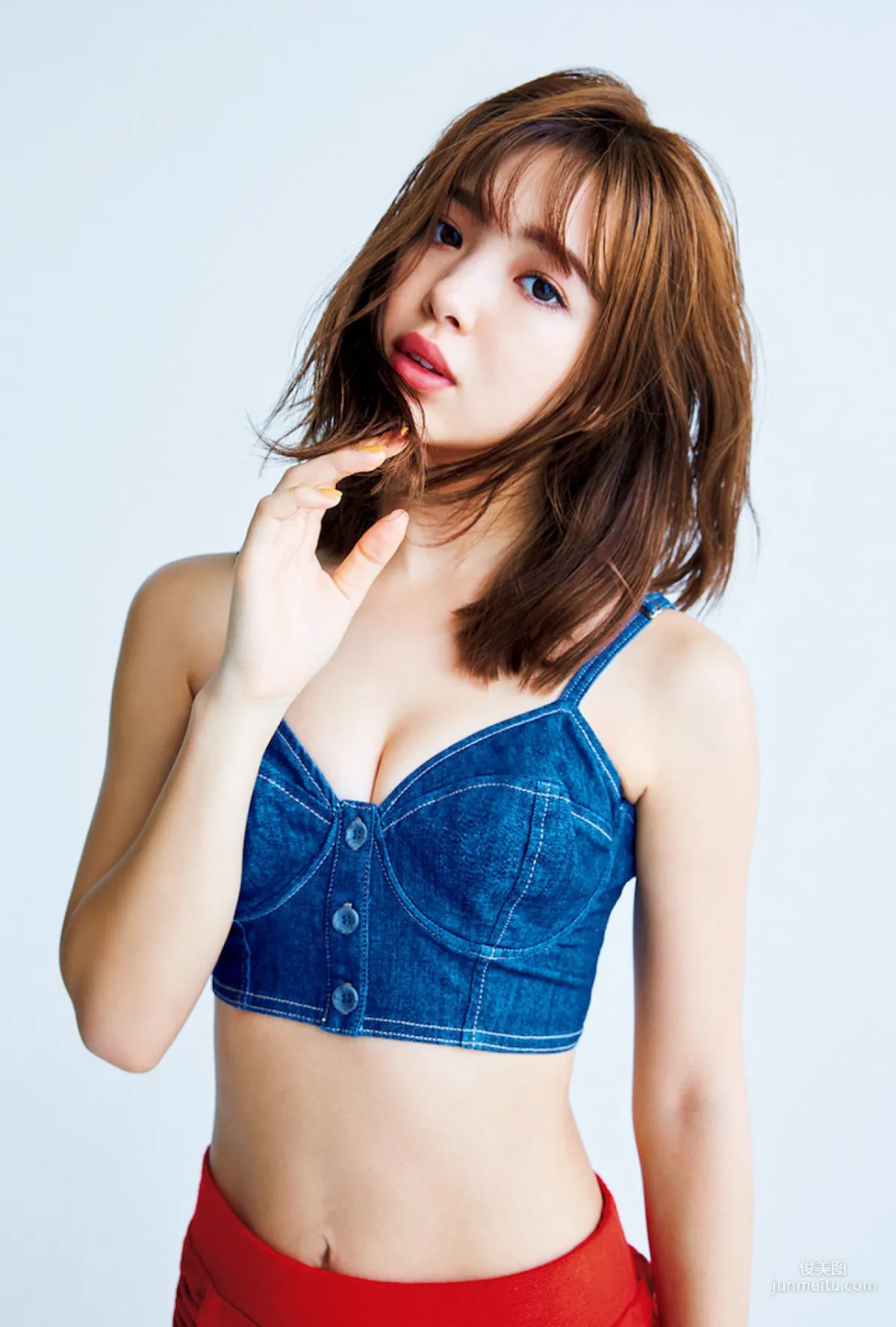 [FRIDAY] 藤田ニコル 《バストとヒップを見にきてね♡》写真2