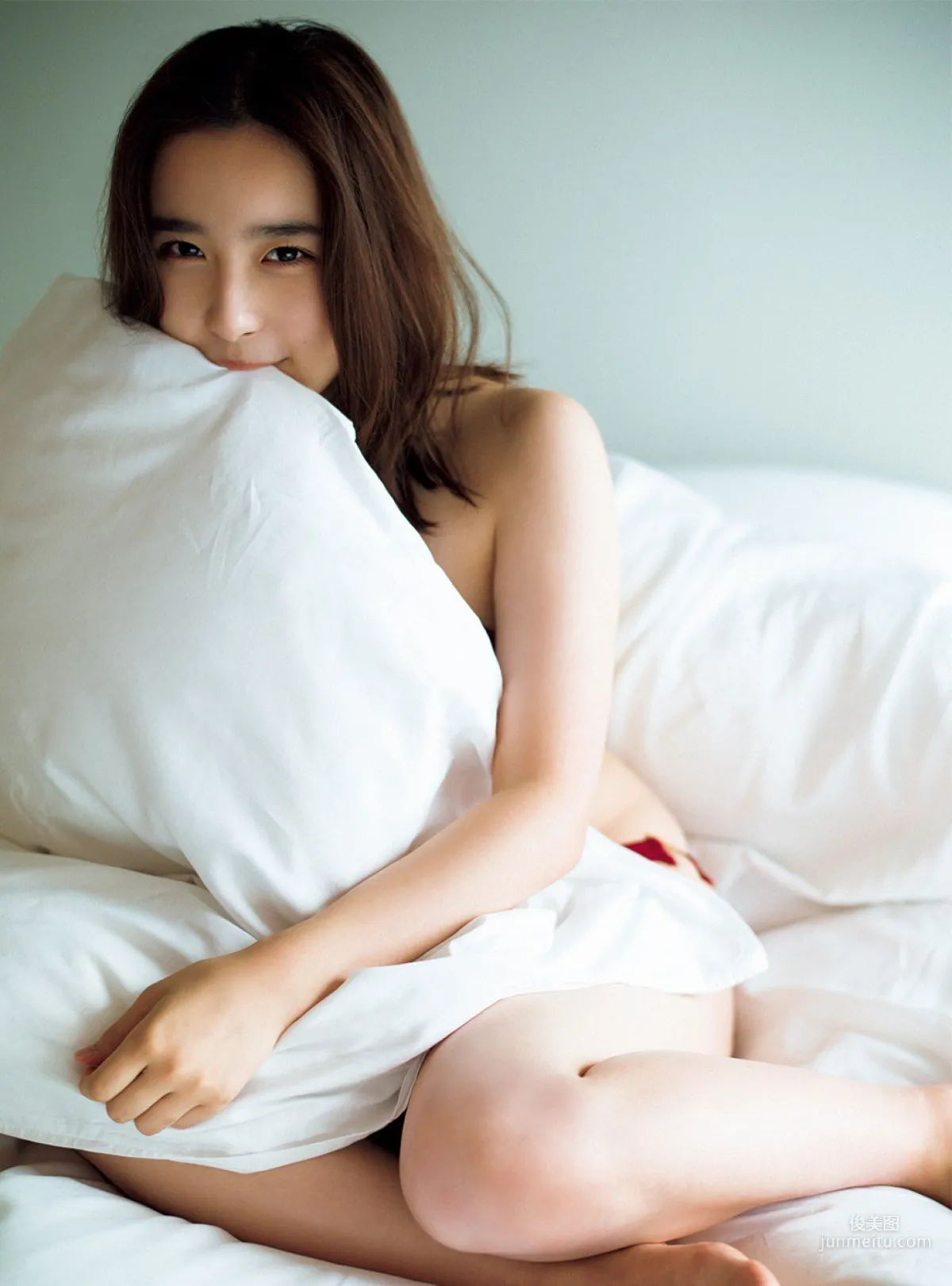 [FRIDAY] 安倍乙《美少女ビキニ「石原さとみに似てるよね」》寫真 1