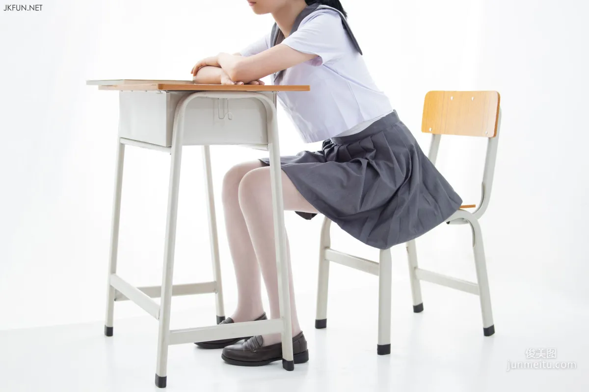 小青《15D超薄白丝》 [森萝财团] 写真集1