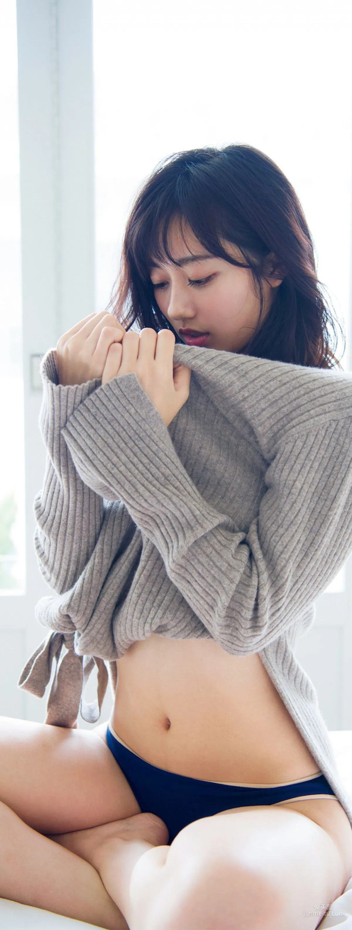 [FRIDAY] 奧山かずさ 《スーパー戦隊ヒロイン 「無防備なビキニ姿」(動畫付き)》寫真 3