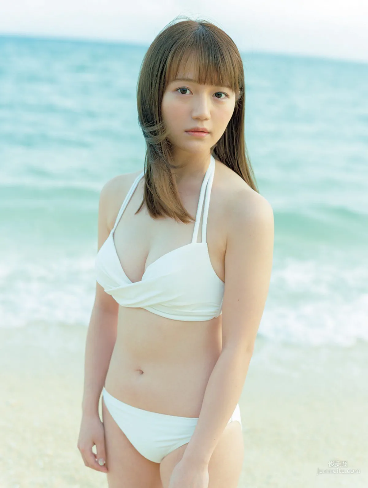 [FRIDAY] 尾崎由香 《アニメ『けものフレンズ』のメインキャラ聲優が白ビキニになりました》寫真 5