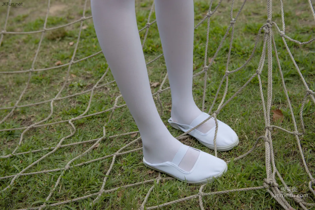 Aika《80D白丝外景体操服》 [森萝财团] 写真集42