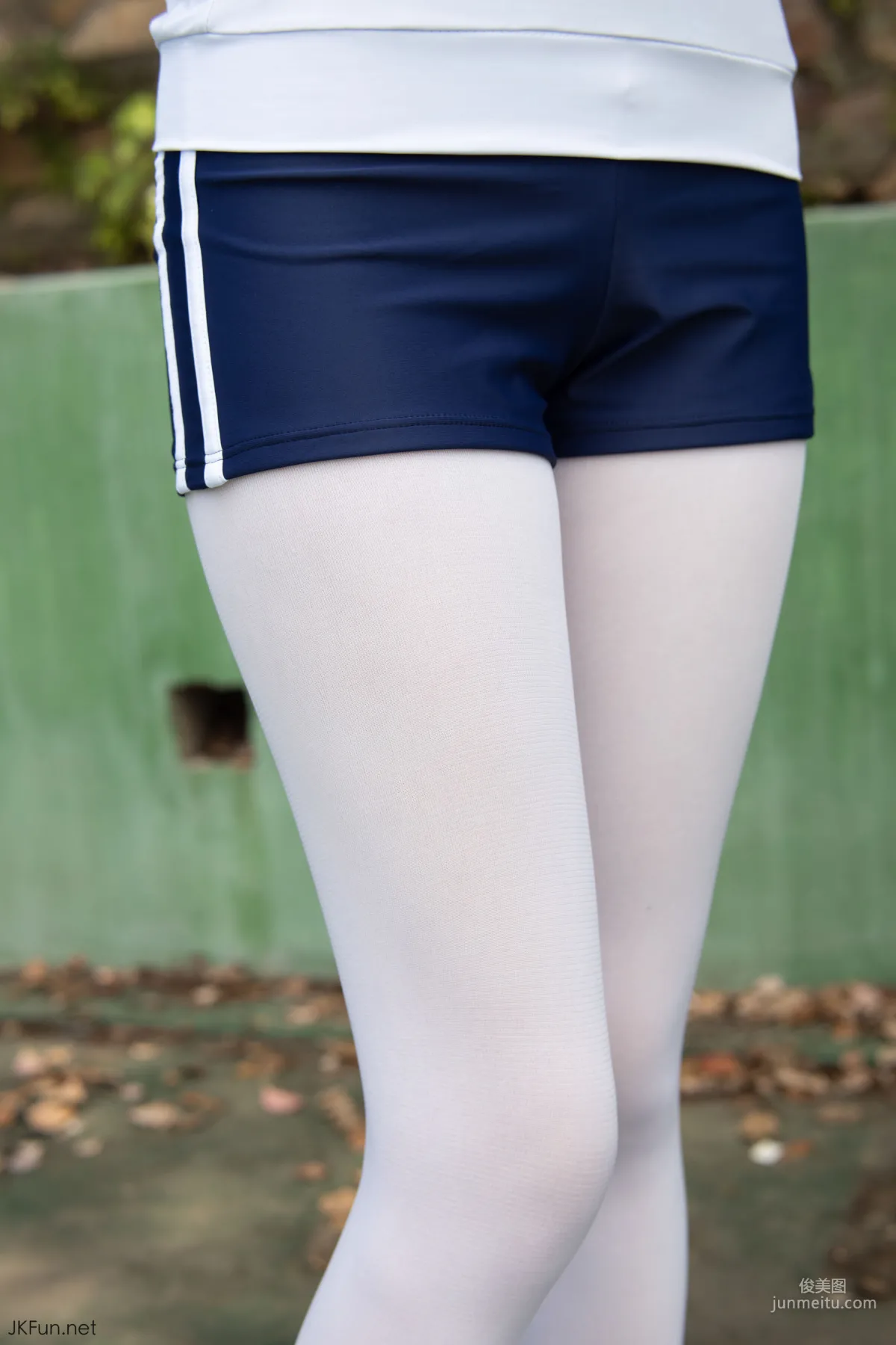 Aika《80D白丝外景体操服》 [森萝财团] 写真集1