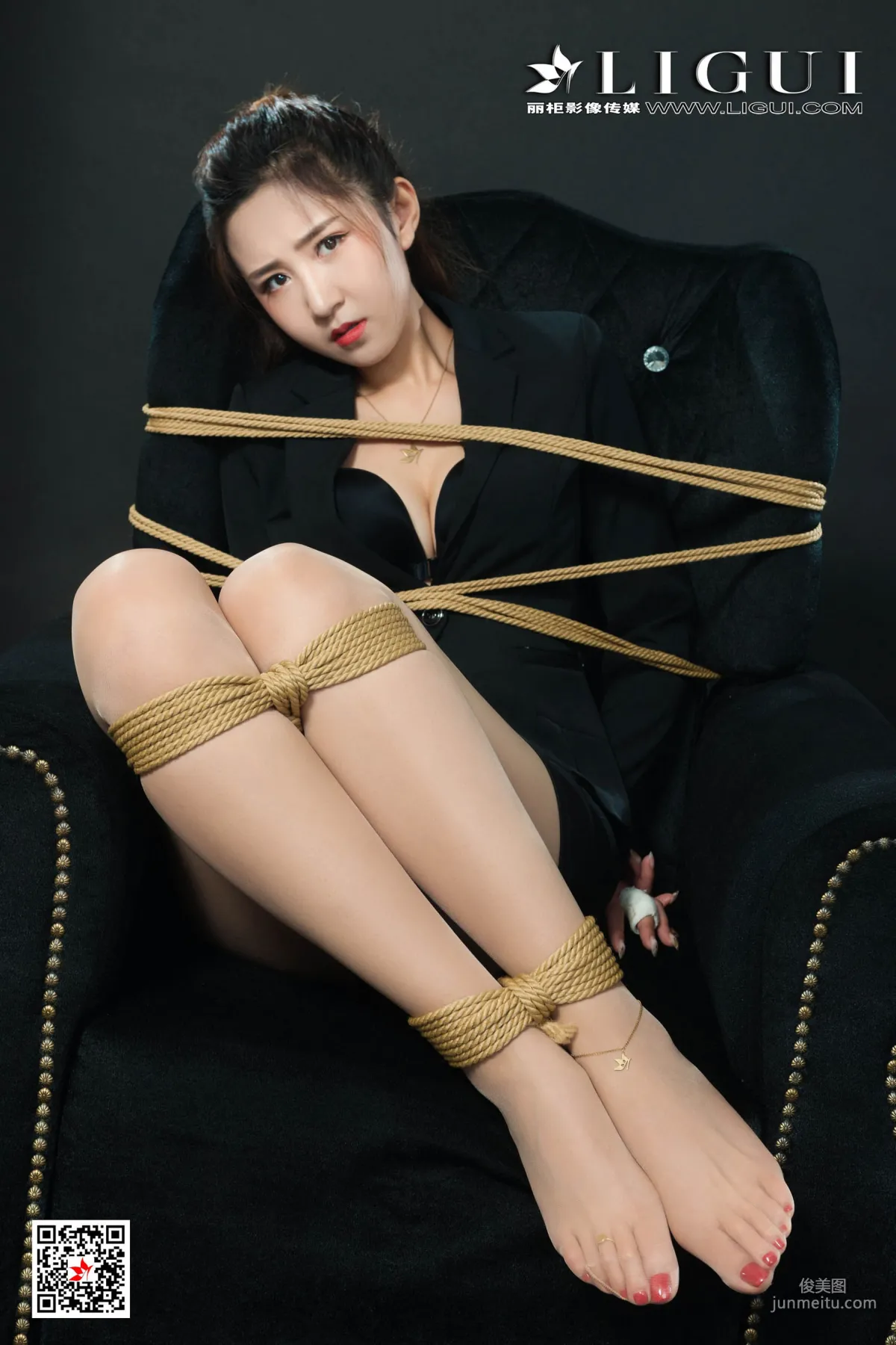 Model 允娜《OL繩藝捆綁》 [麗櫃美束LIGUI] 網絡麗人 寫真集 36