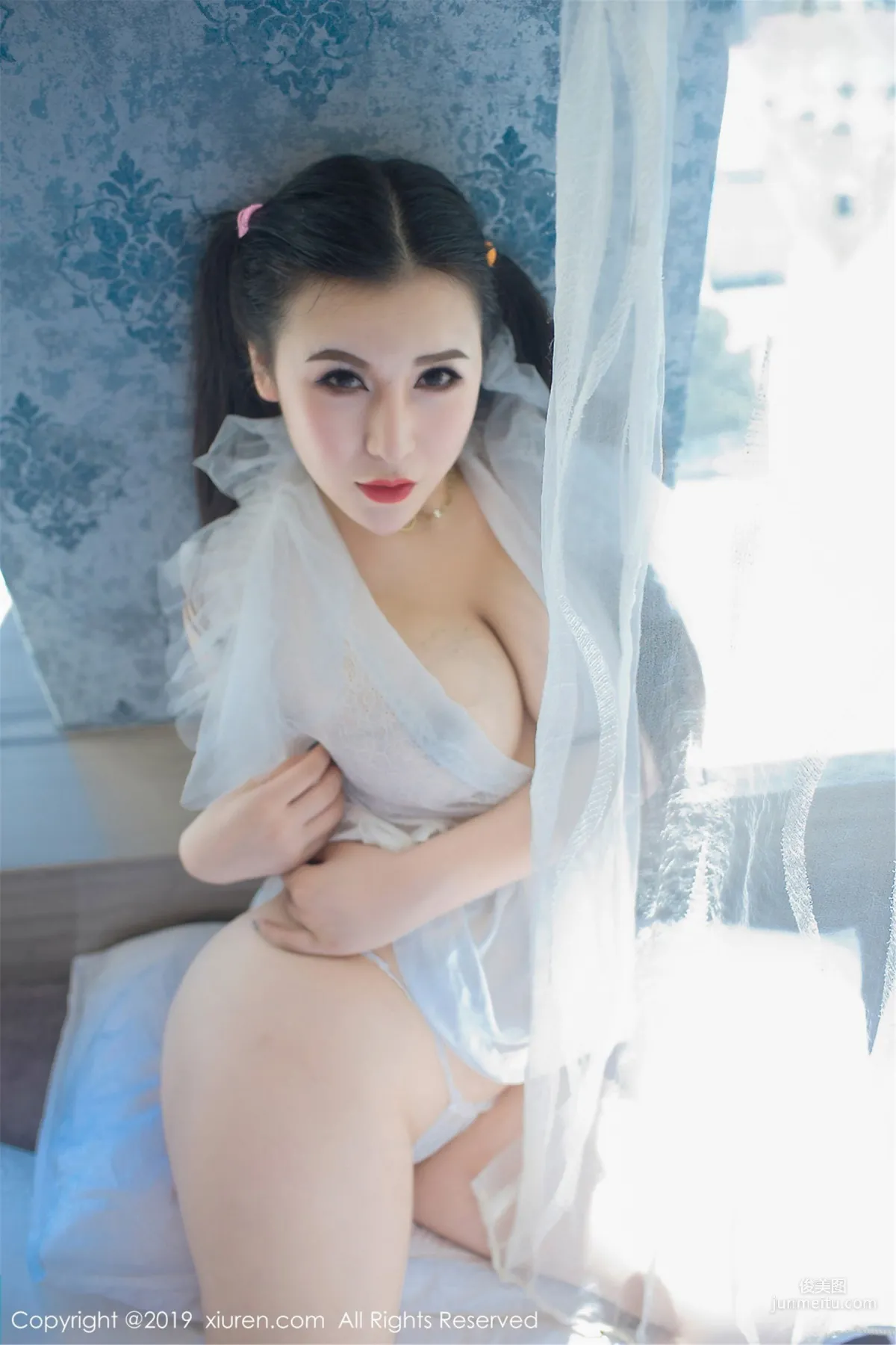 伊諾《比基尼和白色蕾絲》 [秀人XIUREN] No.1588 寫真集 38