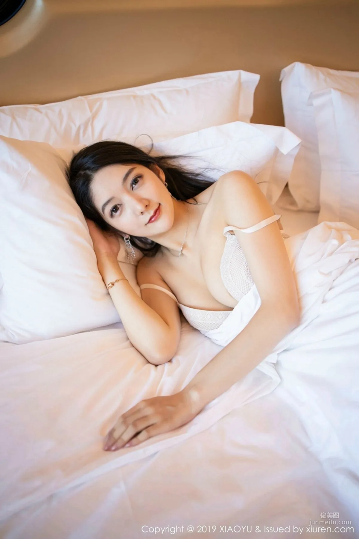 Angela小熱巴《性感絲襪内衣》 [語畫界XIAOYU] Vol.132 寫真集 92