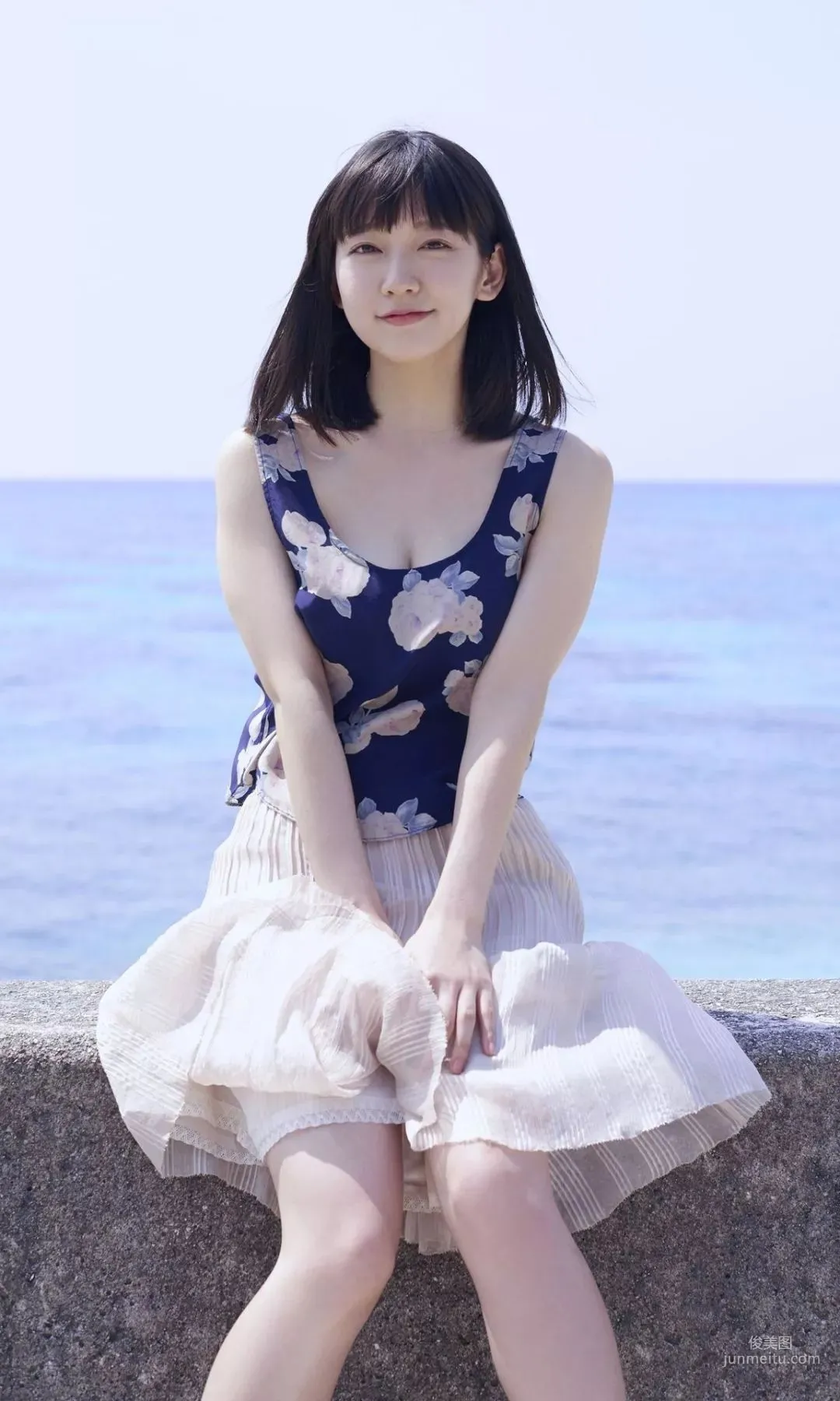 吉岡里帆 「ロングロングバケーション」(Kindle版) 写真集54