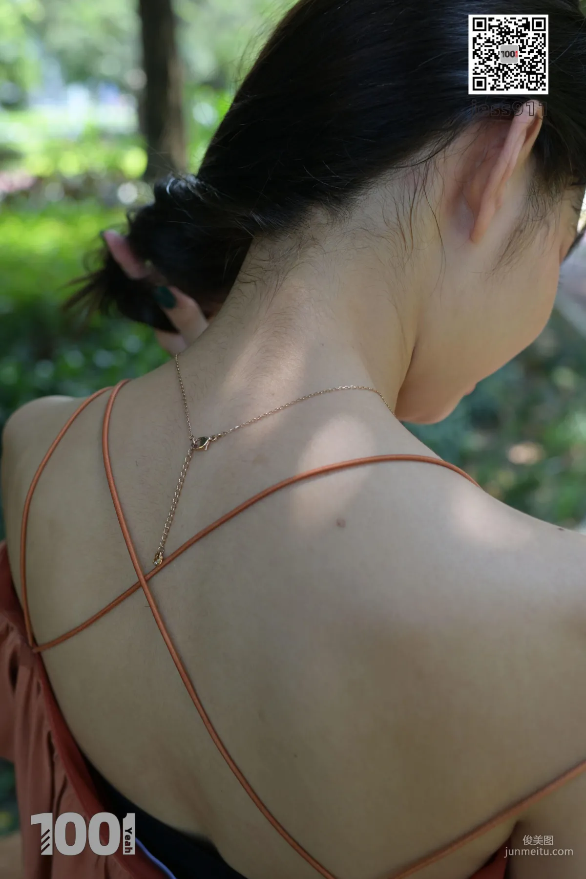 真真 《家有萌寵2》 [IESS一千零一夜] 絲足美腿寫真集 79