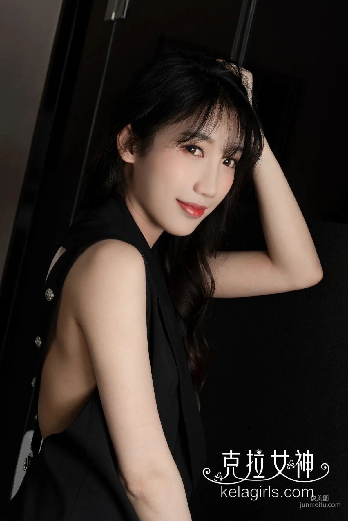 佳莹《OL晾脚底》 [克拉女神Kelagirls] 写真集1