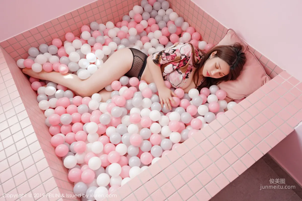 李清婳《身材婀娜有緻》 [嗲囡囡FEILIN] VOL.204 寫真集 25