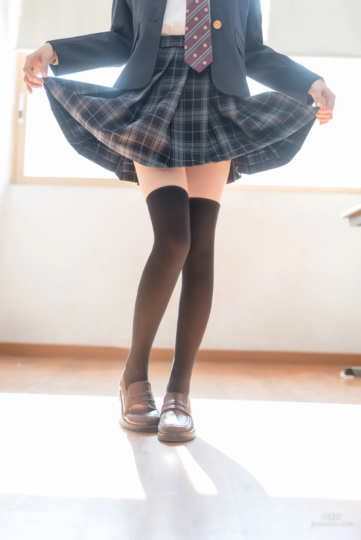 萌妹木綿綿OwO《西式JK》 [COSER美女] 寫真集 38
