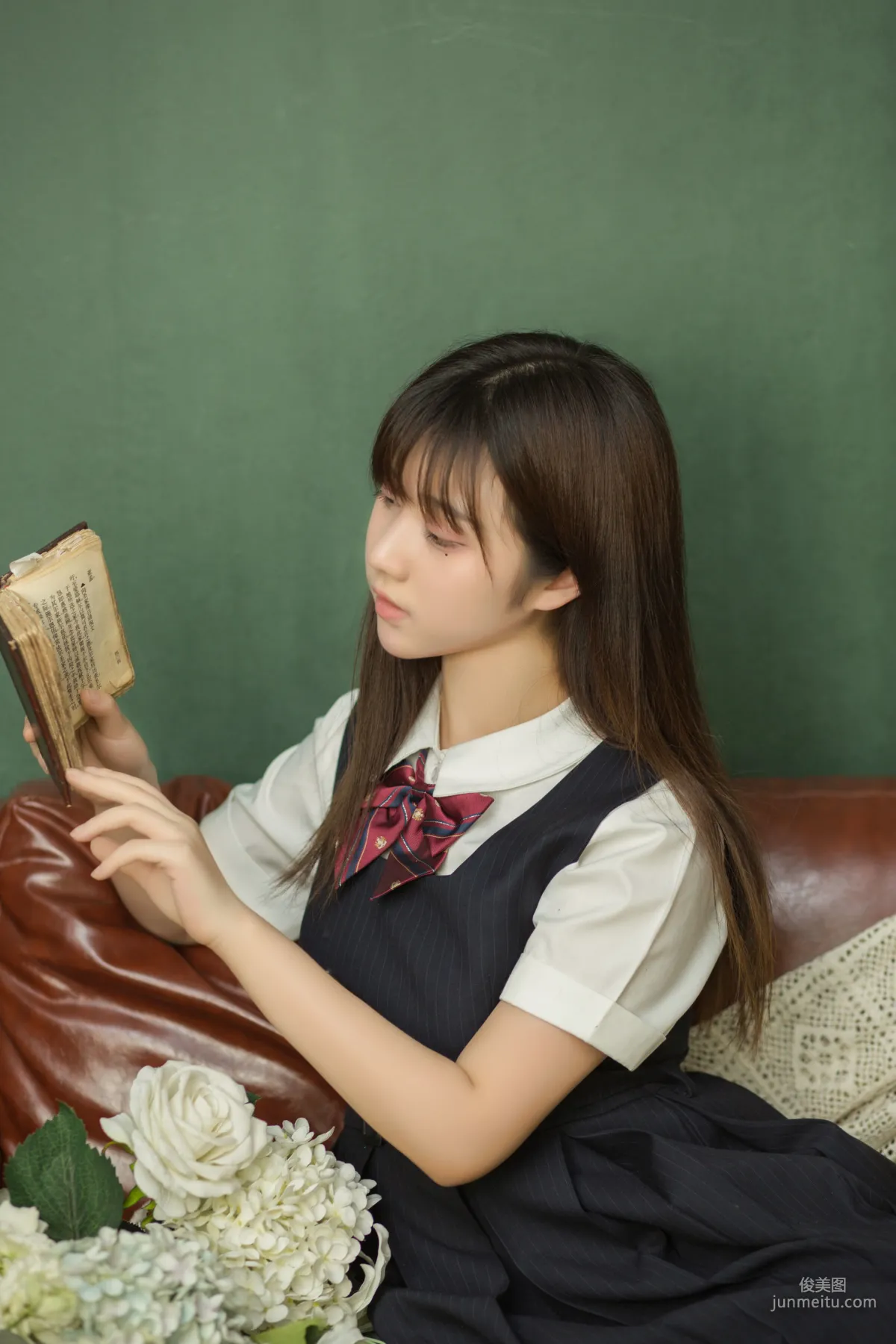 微博福利姬鏡醬《不知夢 制服》 [COSPLAY美女] 寫真集 13