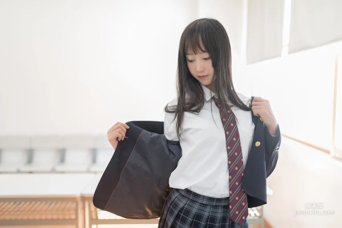 萌妹木綿綿OwO《西式JK》 [COSER美女] 寫真集 46