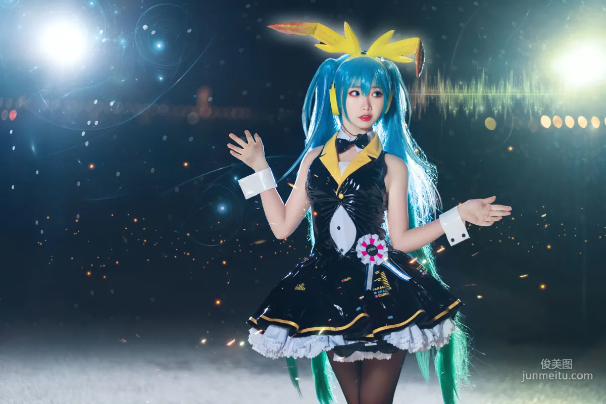 面饼仙儿《初音Miku》 [福利COSPLAY] 写真集10