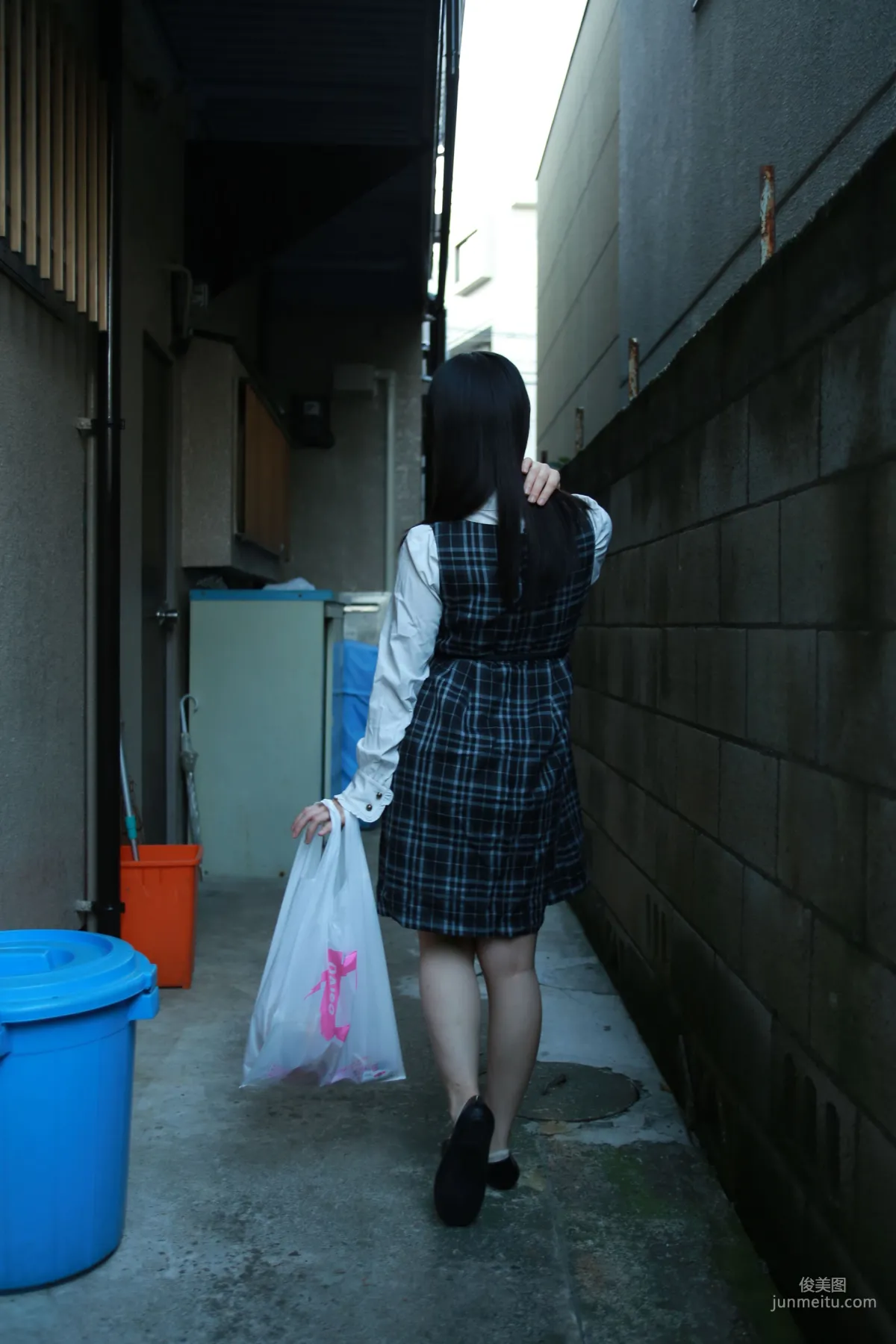 雨宮留菜 《ふたり暮らし畫像 》寫真集 6