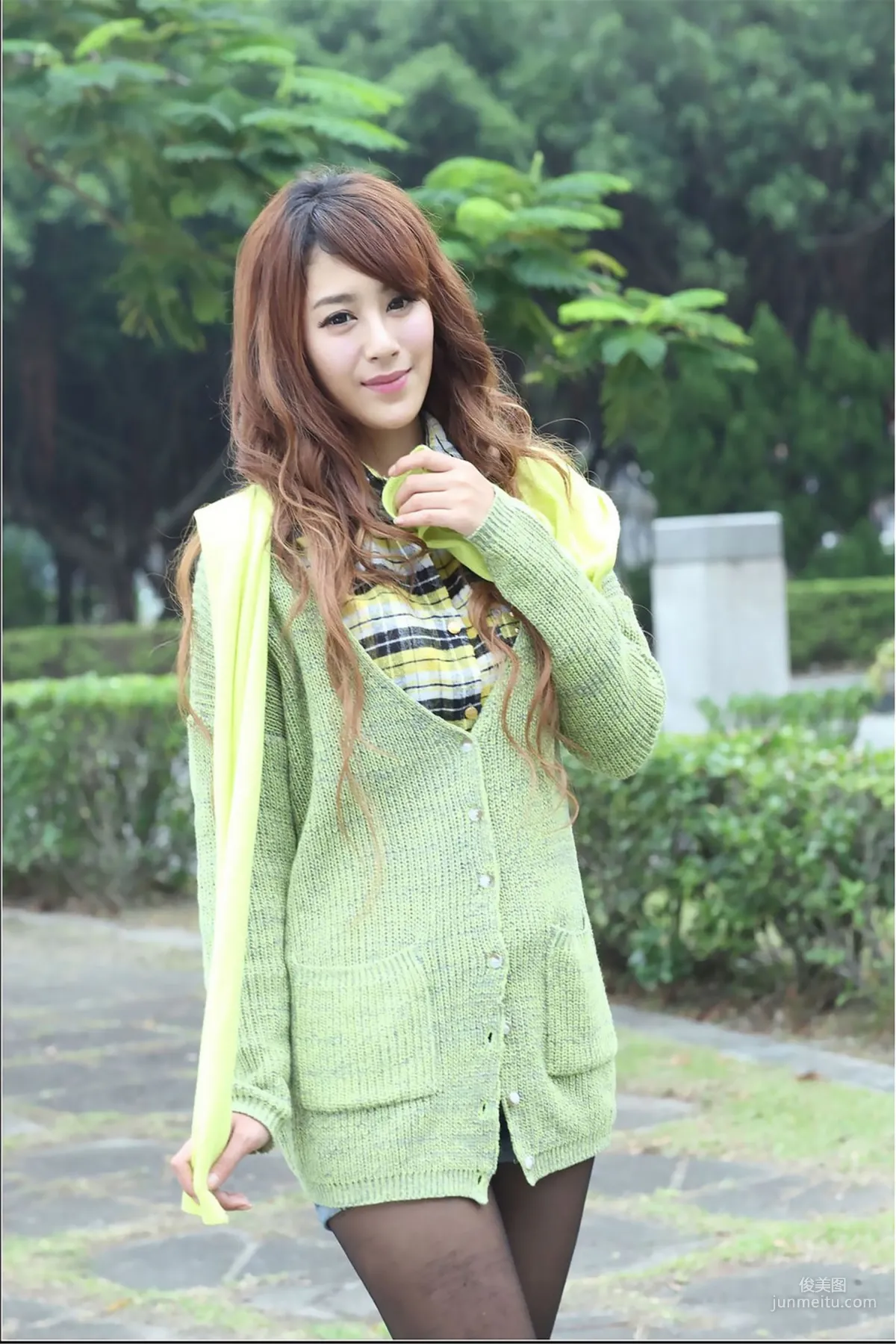 夏晴MISO《黑丝外拍》 [台湾美女] 写真集3