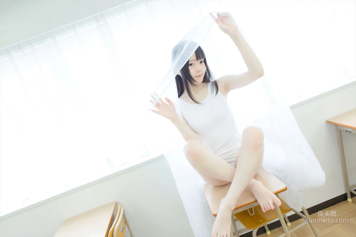 まきろん。《君夏 - 君と僕の夏休み》 白スク 写真集21