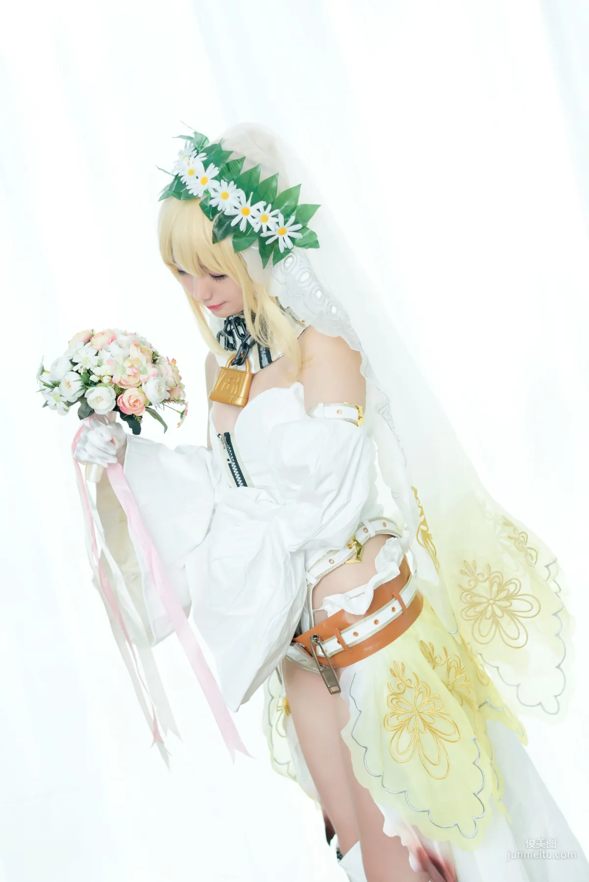 Nagesa魔物女《白衣騎士》 [COSPLAY美女] 寫真集 25