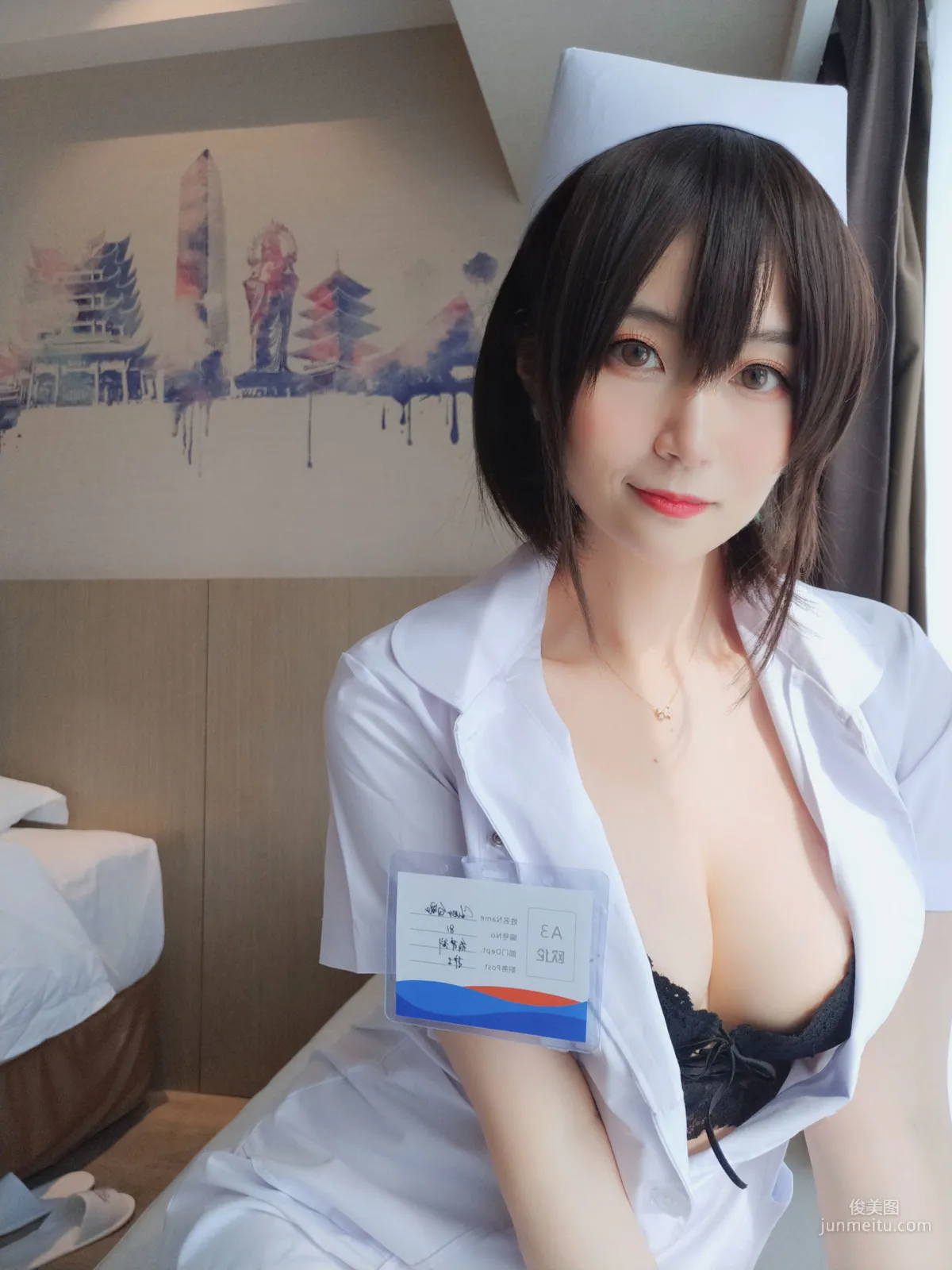 白銀81《短發小護士》 [COSPLAY少女] 寫真集 32