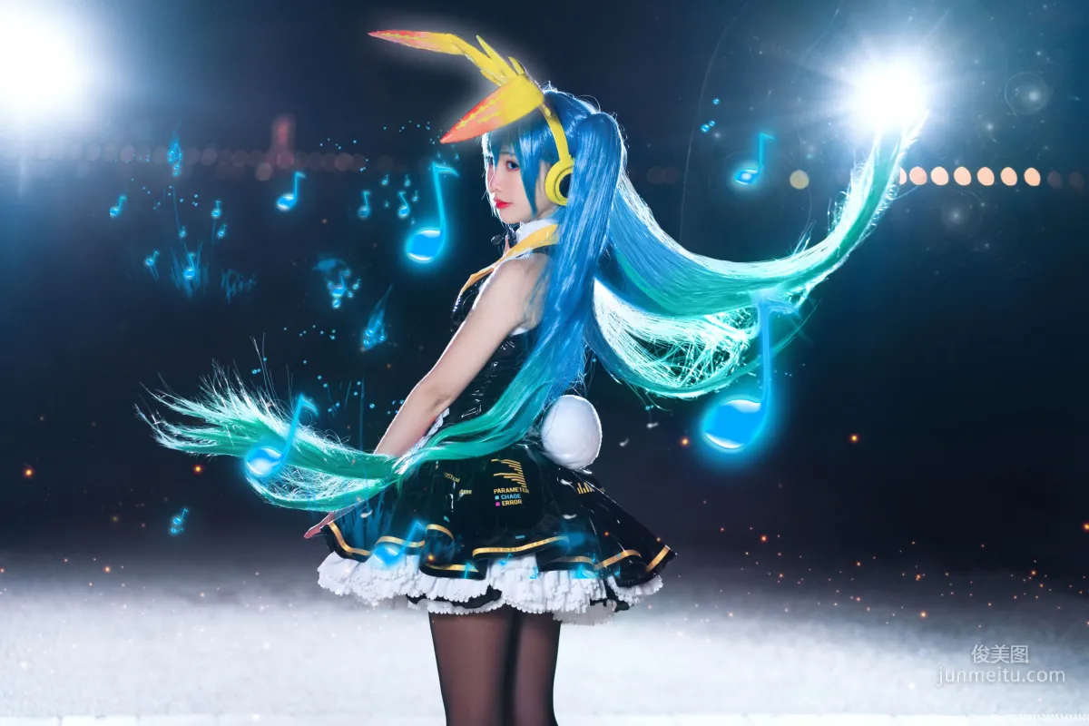 面饼仙儿《初音Miku》 [福利COSPLAY] 写真集11