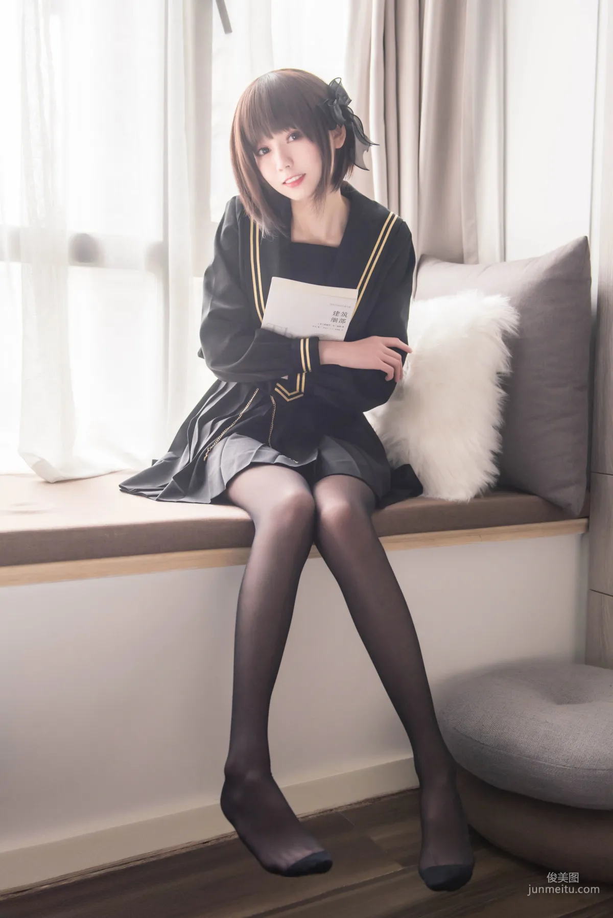 你的負卿《窗台制服》 [COSPLAY福利] 寫真集 7