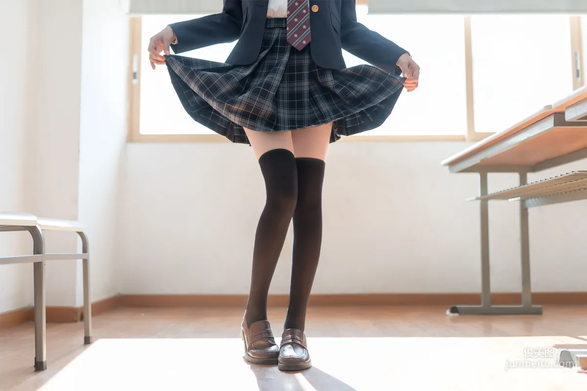 萌妹木綿綿OwO《西式JK》 [COSER美女] 寫真集 37