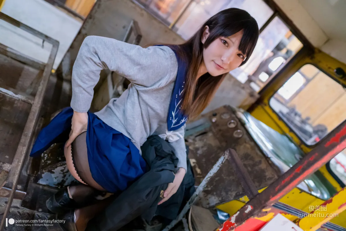 COSER小丁《JK制服+水手小兔外拍》 [Fantasy Factory] 写真集61