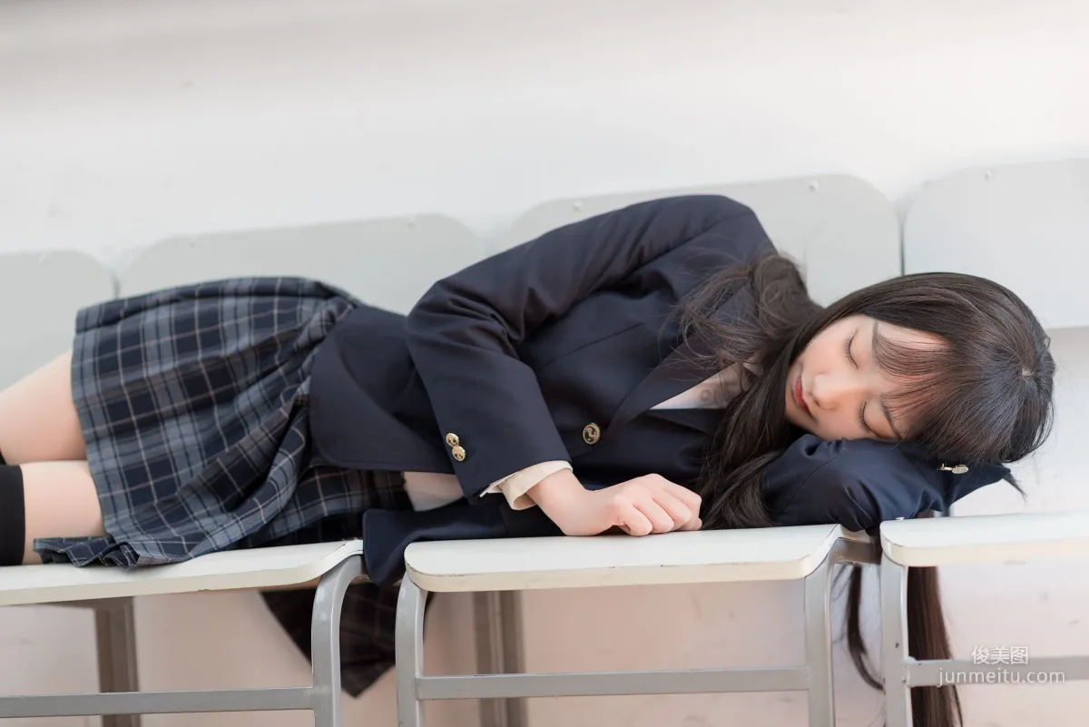萌妹木綿綿OwO《西式JK》 [COSER美女] 寫真集 47