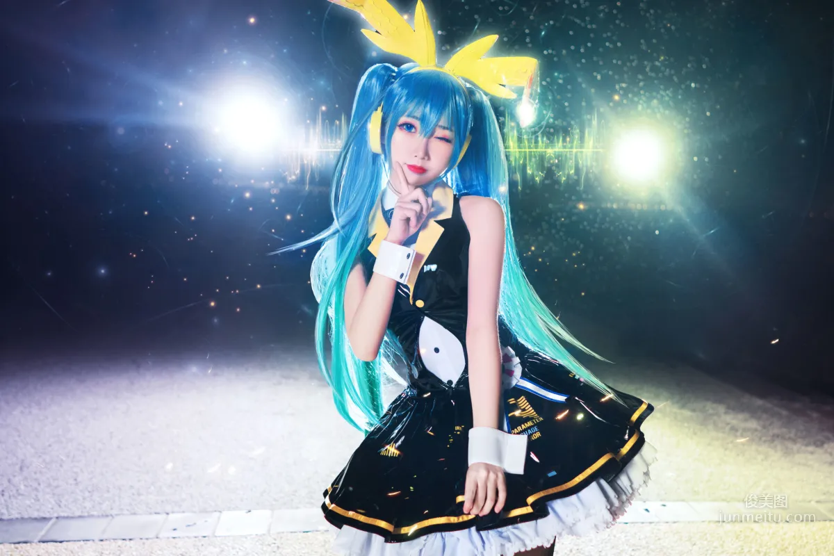 面饼仙儿《初音Miku》 [福利COSPLAY] 写真集4