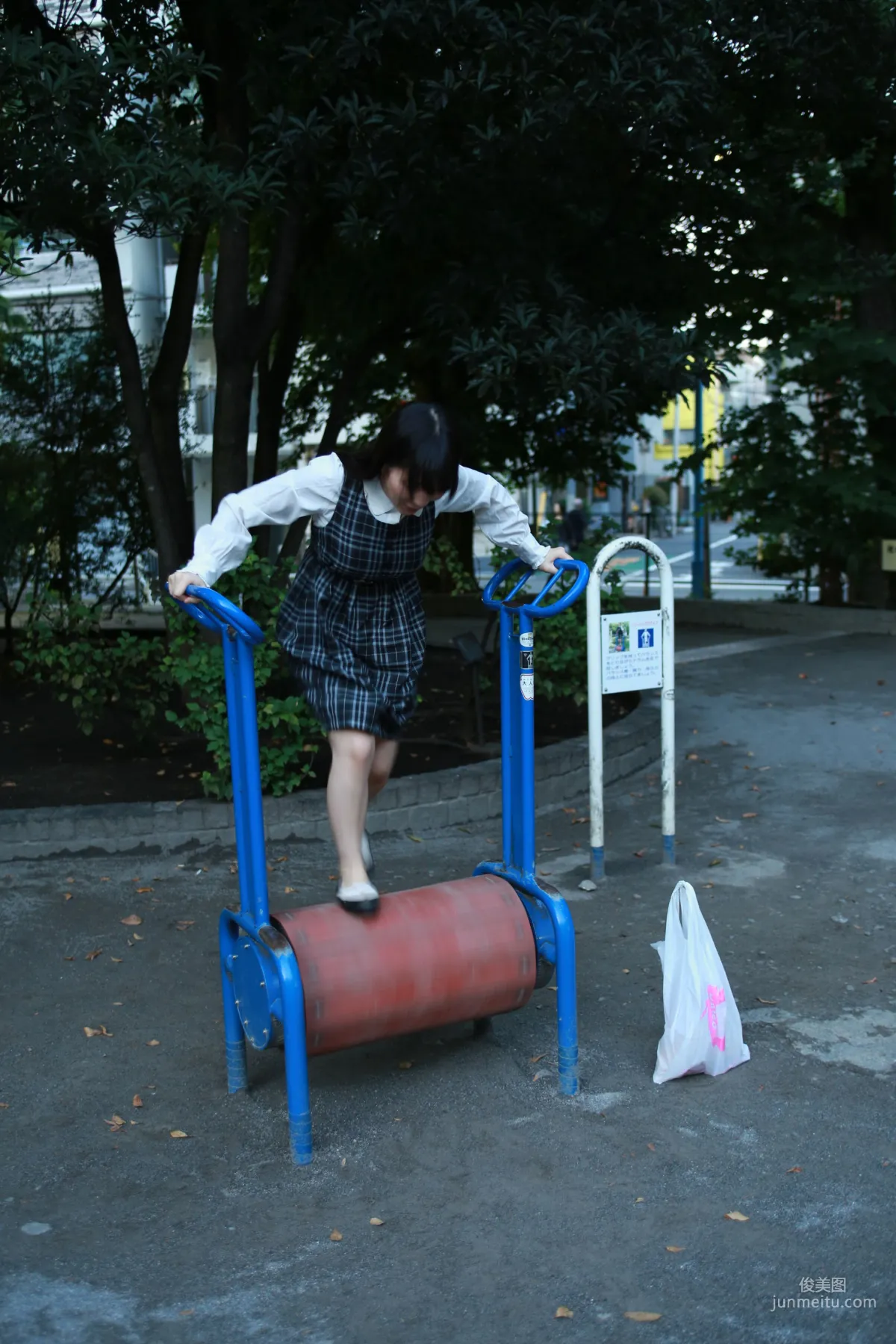 雨宮留菜 《ふたり暮らし畫像 》寫真集 13