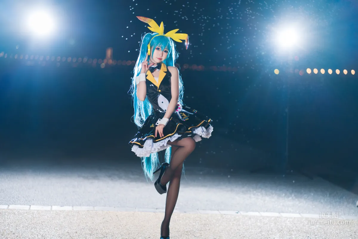 面饼仙儿《初音Miku》 [福利COSPLAY] 写真集15