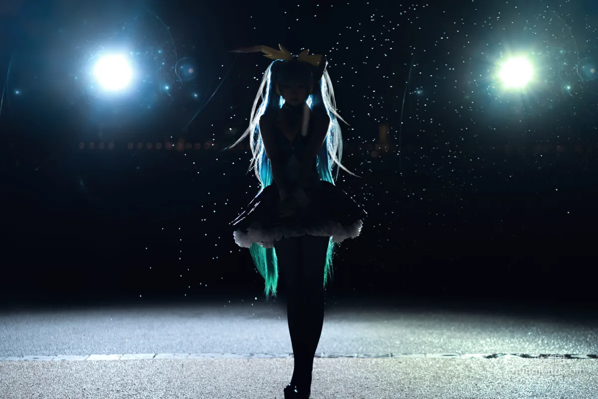 面饼仙儿《初音Miku》 [福利COSPLAY] 写真集14