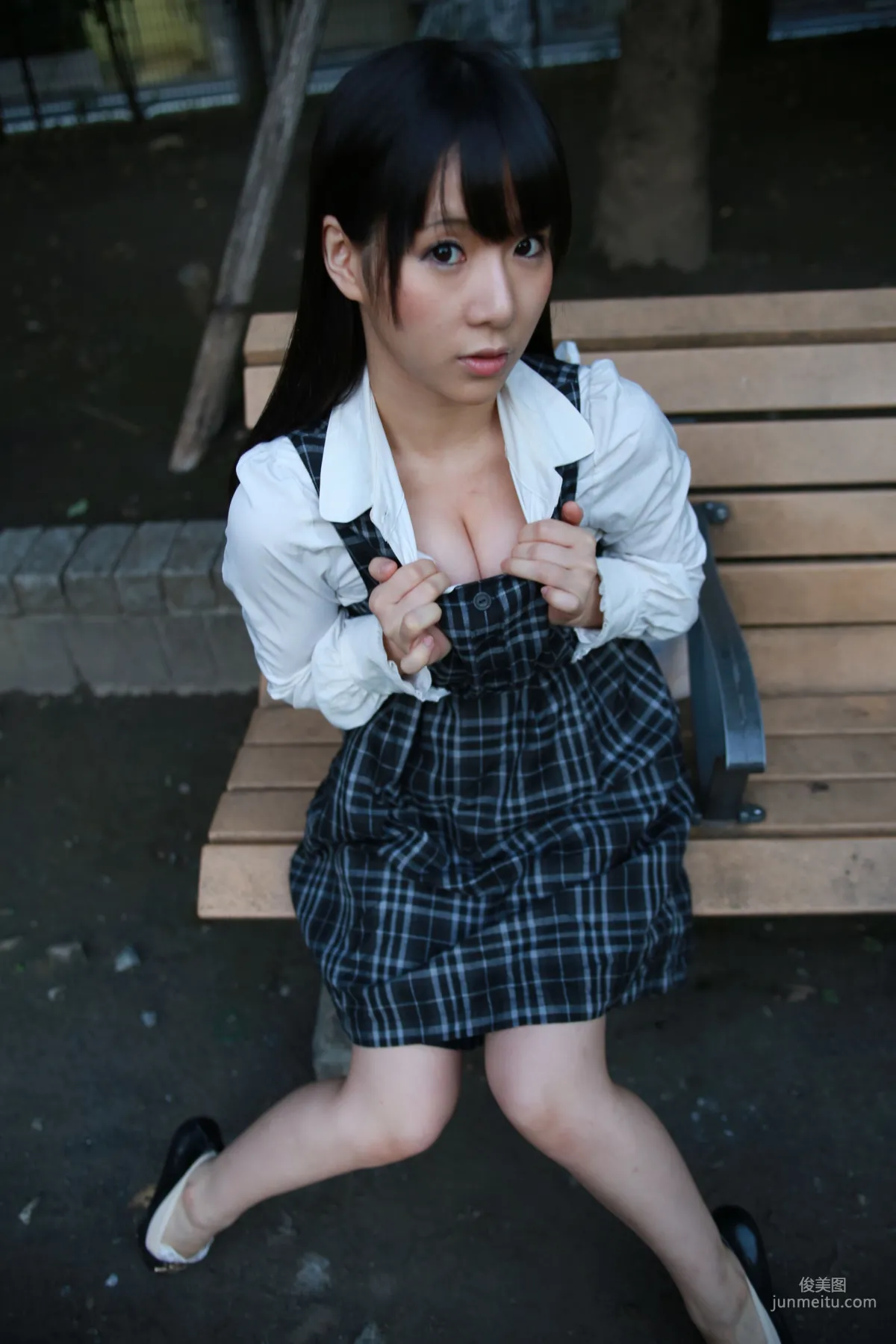 雨宮留菜 《ふたり暮らし畫像 》寫真集 19