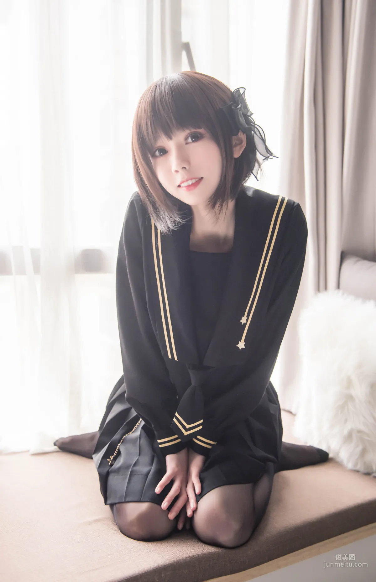 你的負卿《窗台制服》 [COSPLAY福利] 寫真集 12