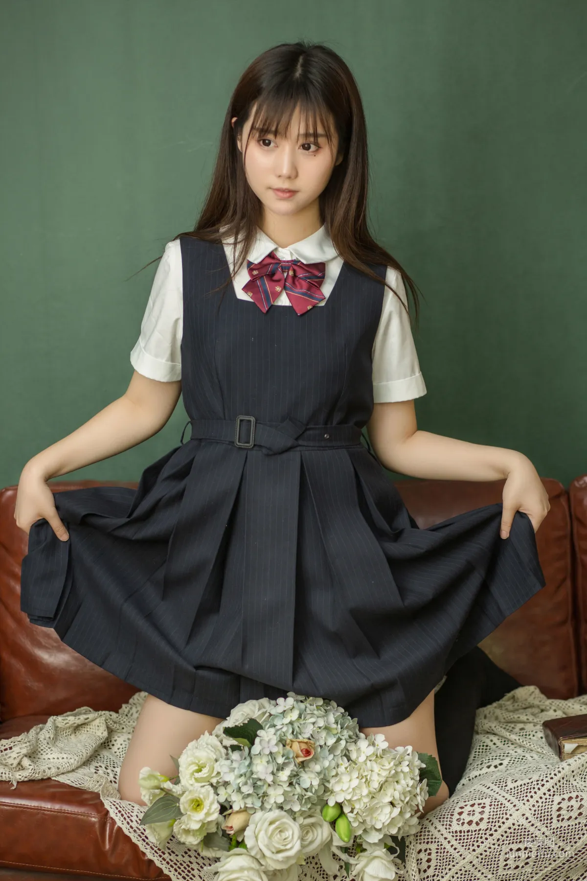 微博福利姬鏡醬《不知夢 制服》 [COSPLAY美女] 寫真集 19