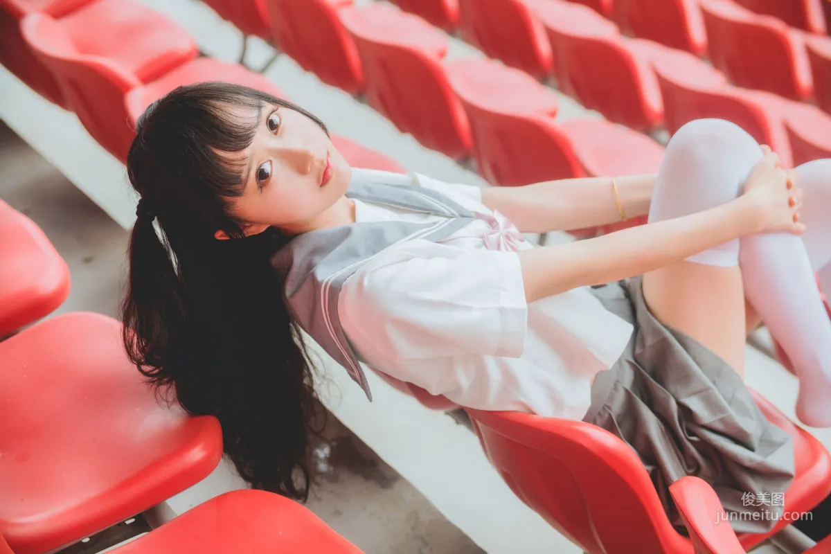 木綿綿OwO《灰色JK制服》 [COSER美女] 寫真集 16