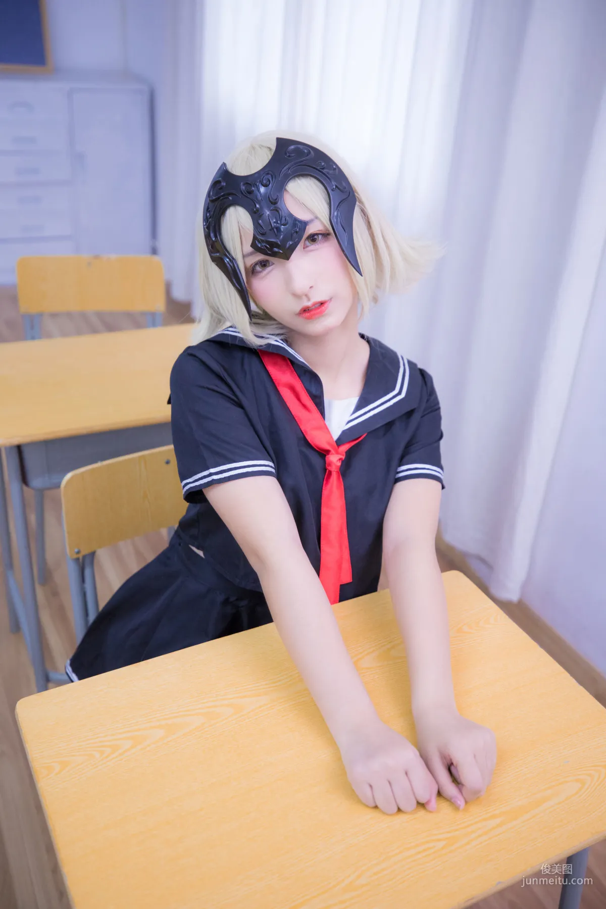 神楽坂真冬《放課後》 [蘿莉COSPLAY] 寫真集 63
