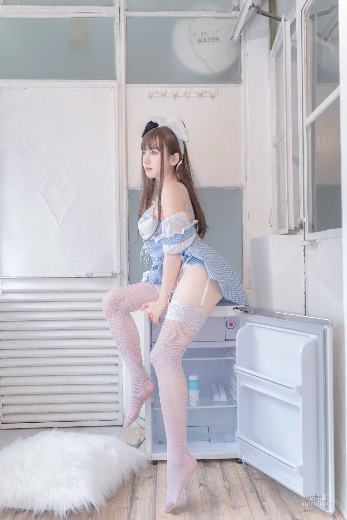 COSER米线线sama《蓝白女佣》 [COSPLAY少女] 写真集15