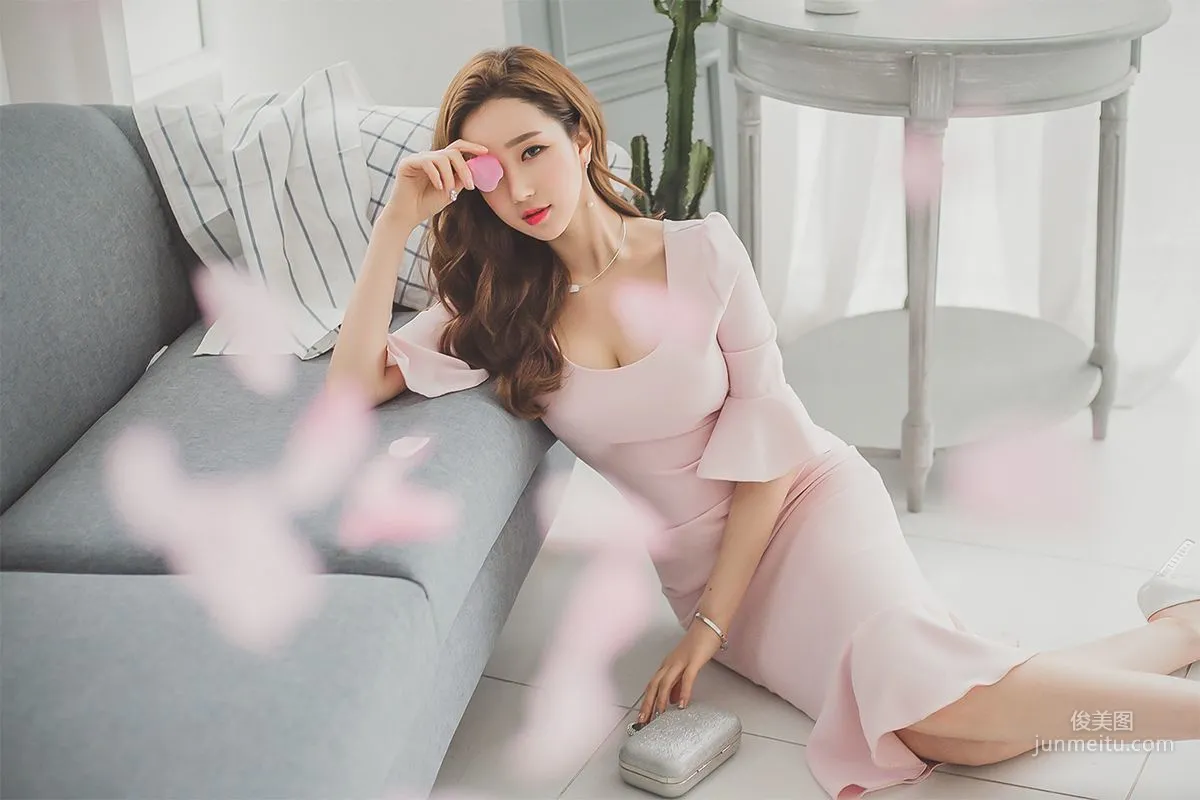 李妍靜《絕美氣質女神5》韓國美女寫真集 26