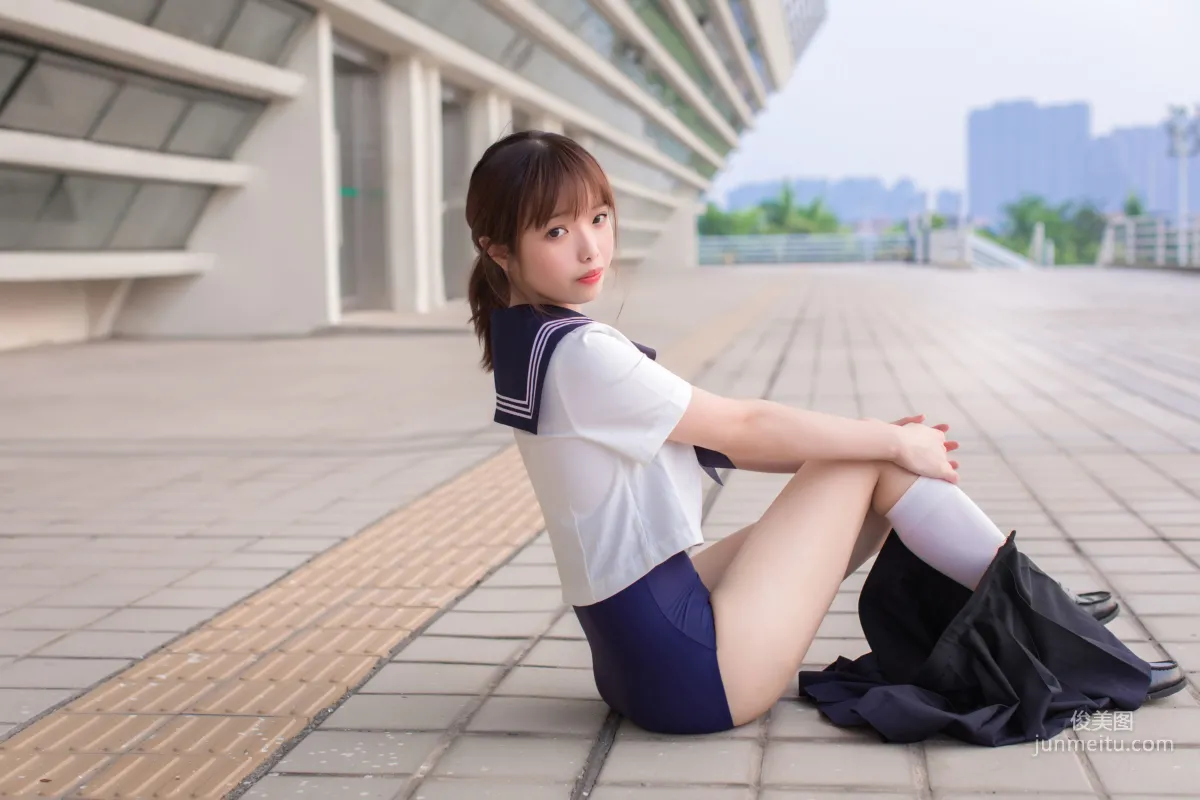 COSER雯妹《JK+白絲+死庫水》 [COSPLAY福利] 寫真集 17