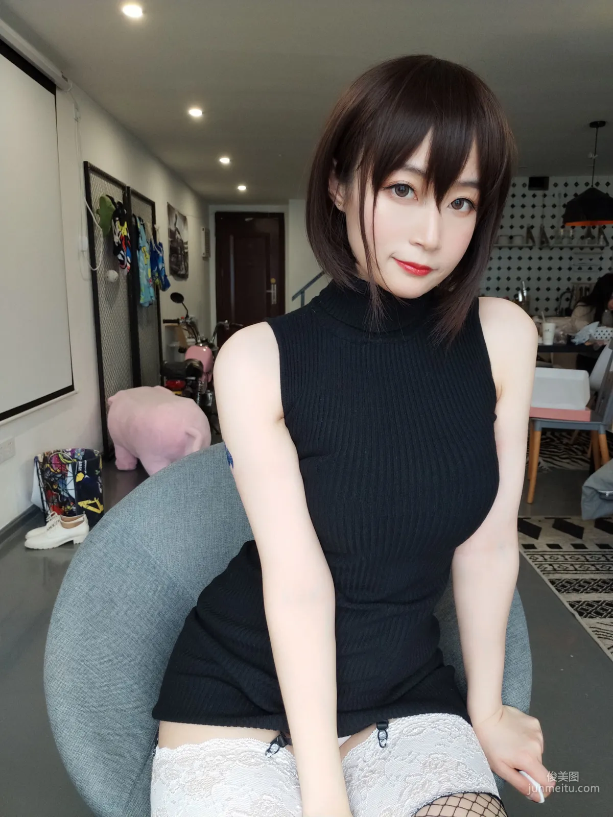 COSER白銀81《黑色包臀裙》 [COSPLAY少女] 寫真集 14