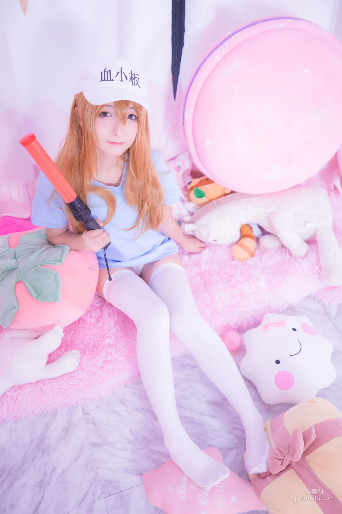 神楽坂真冬《血小闆》 [COSPLAY少女] 寫真集 43