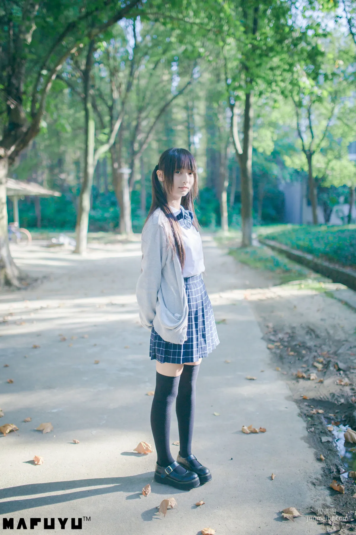 神楽坂真冬《陽光校服系列》 [COSPLAY美女] 寫真集 40