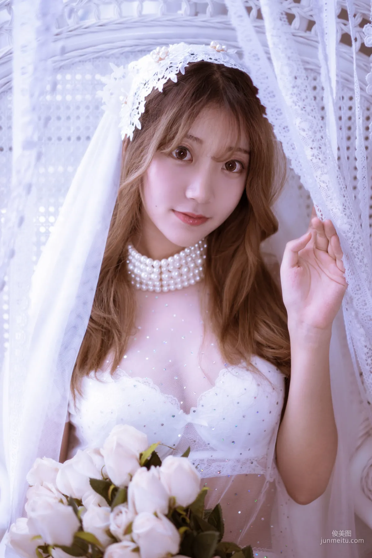 COSER黑川《年上彼女 婚紗+毛衣》 [COSPLAY少女] 寫真集 3