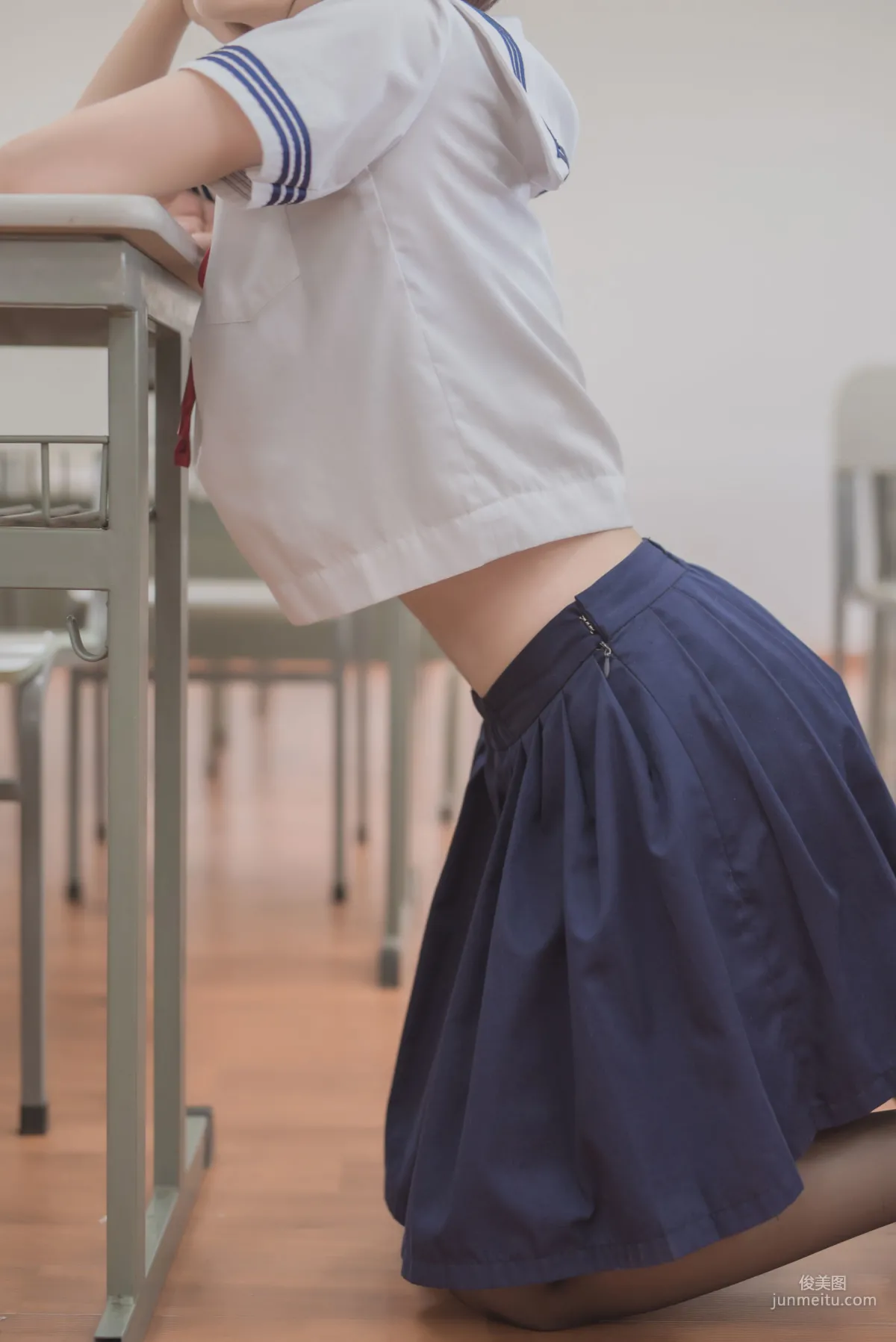 白金Saki《蘑菇頭黑絲JK》 [COSPLAY福利] 寫真集 8