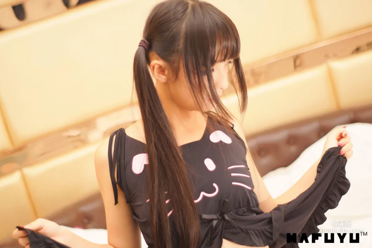 神楽坂真冬《裸足系列》 [COSPLAY美女] 寫真集 35